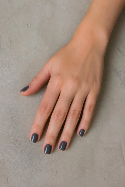 Гель-лак · графитовый · короткие · мастер Mila
